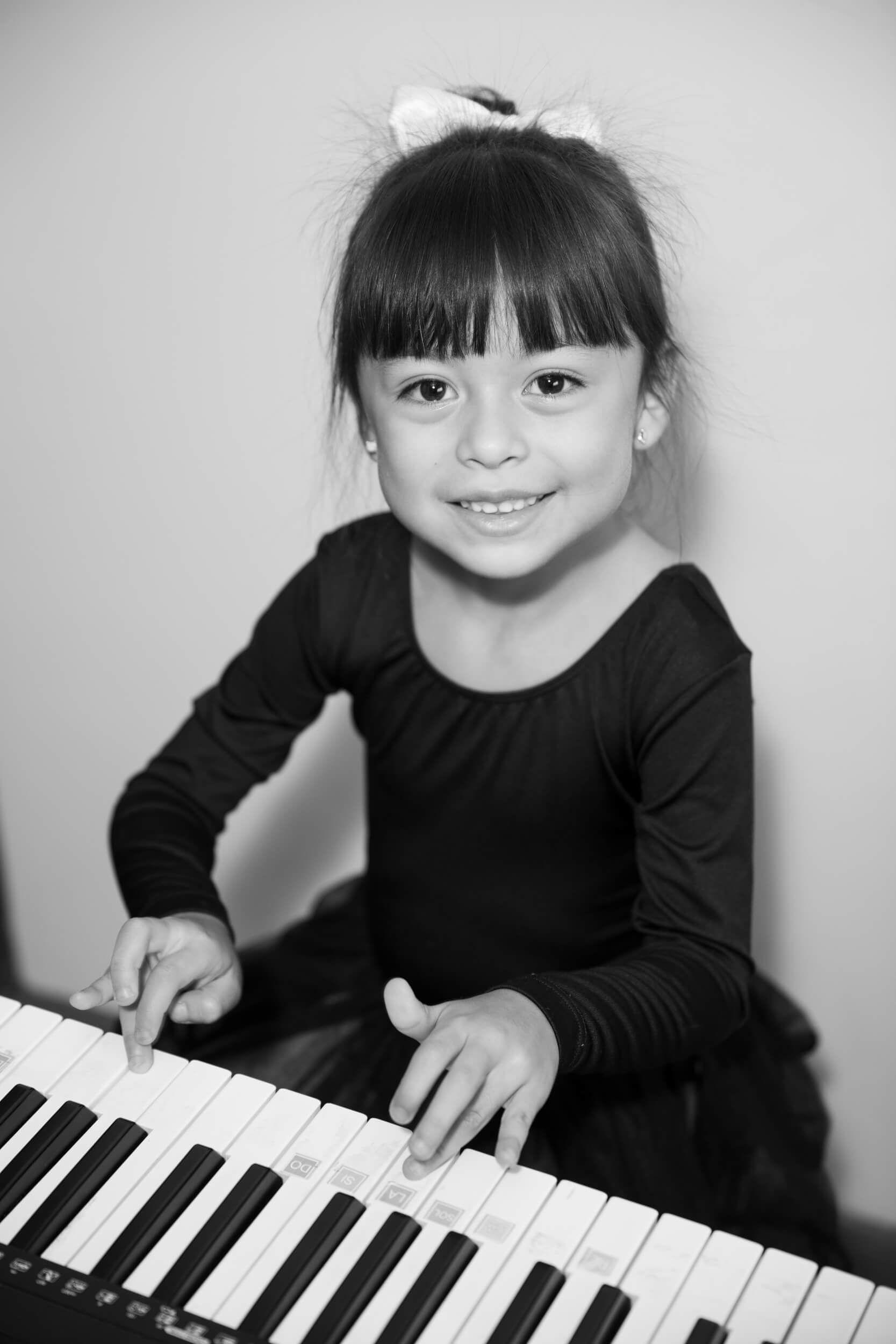 Clase de arte para niños en Academia Semillas